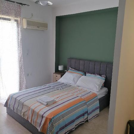 New-B Apartment Ierapetra  Bagian luar foto