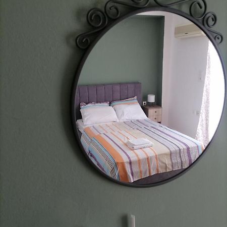 New-B Apartment Ierapetra  Bagian luar foto