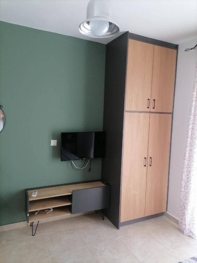 New-B Apartment Ierapetra  Bagian luar foto