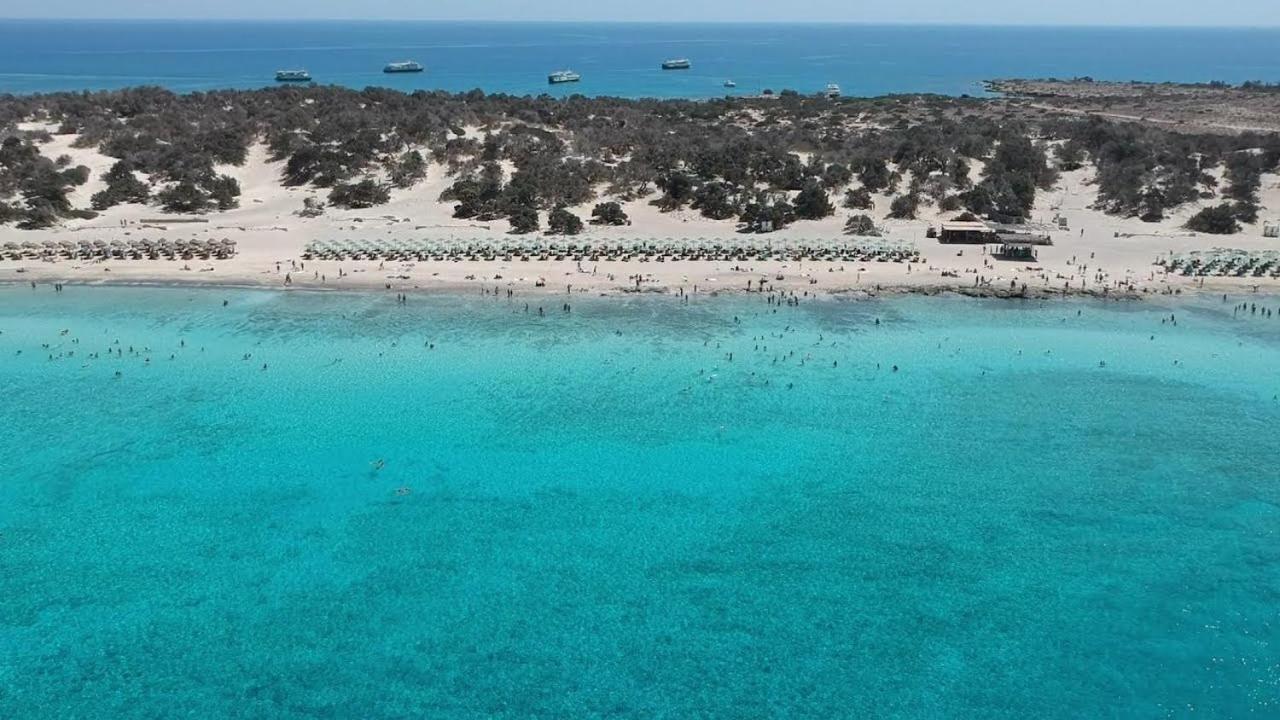 New-B Apartment Ierapetra  Bagian luar foto